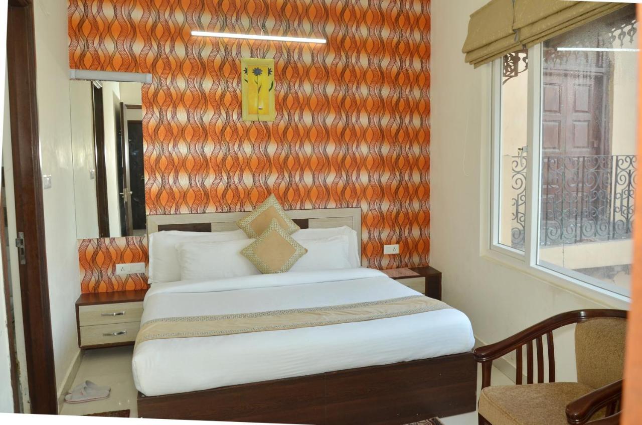 Hotel Temple Inn Amritsar Bagian luar foto
